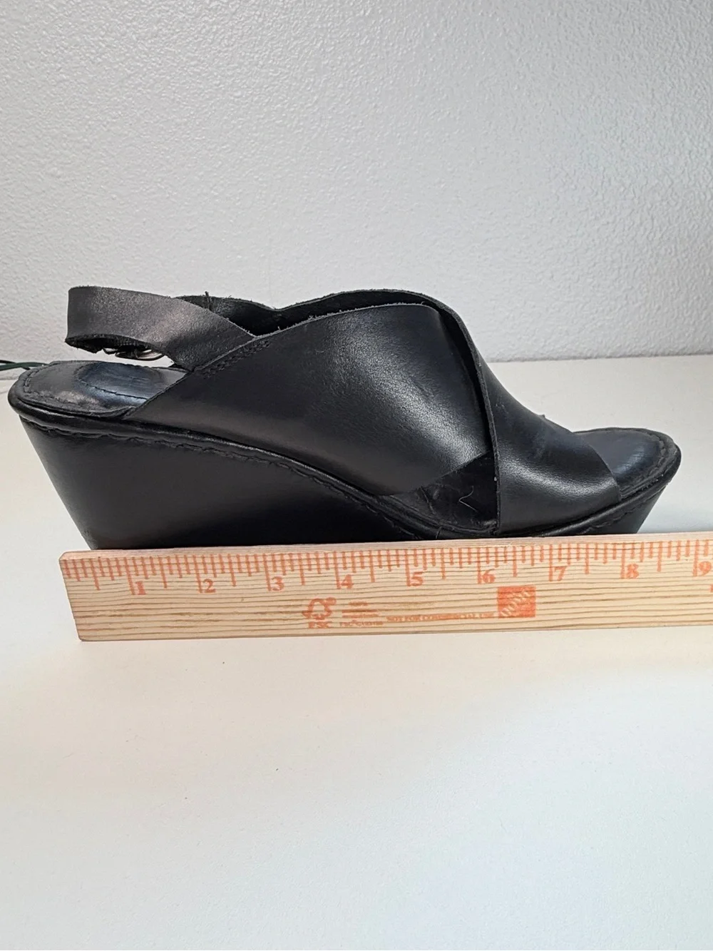 Born Black Leather Platform Wedge Sandals Slingback Comfort Heels size 8.5